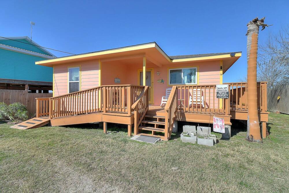 Photo of Outdoor in Taft