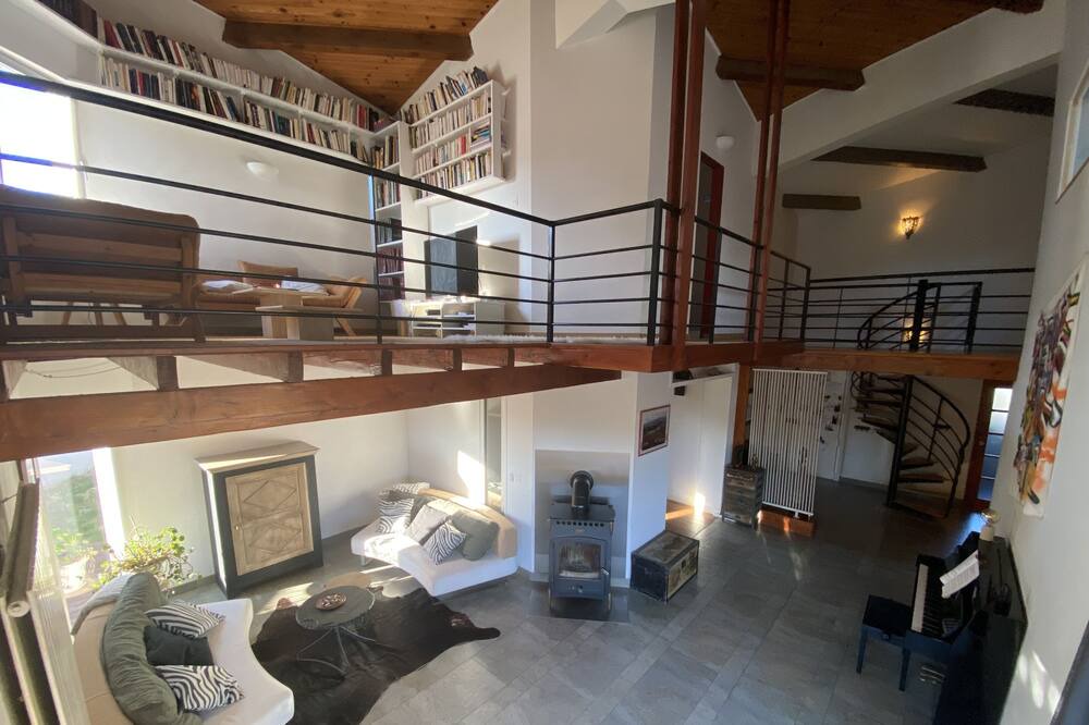 Photo of Livingroom in Les Matelles