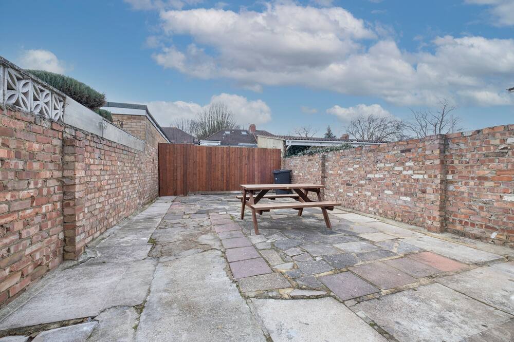 Photo of Patio Balcony in Norwood Green