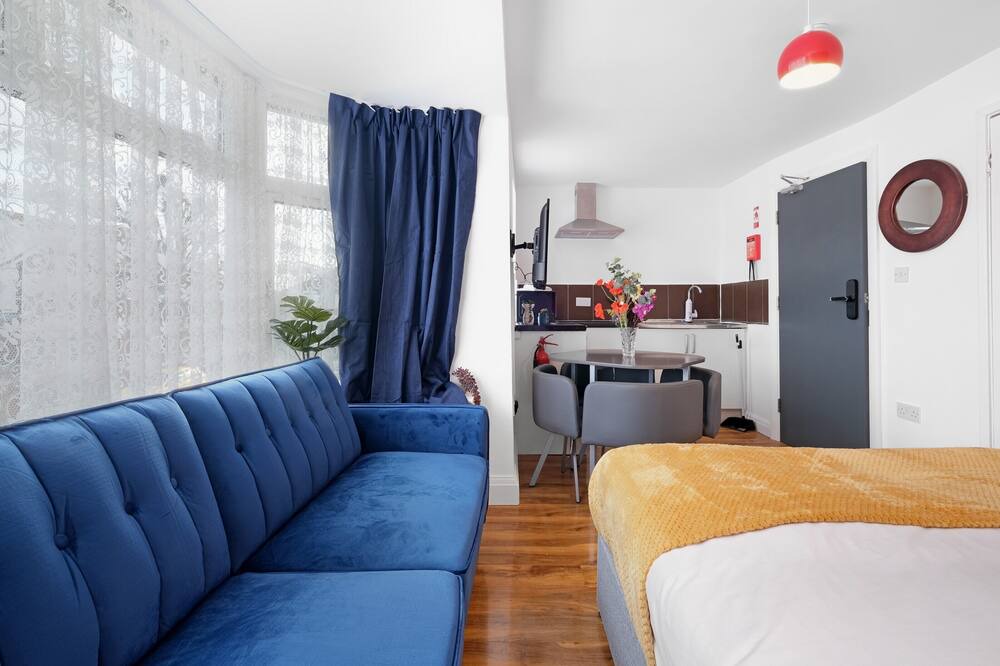 Photo of Bedroom in Norwood Green