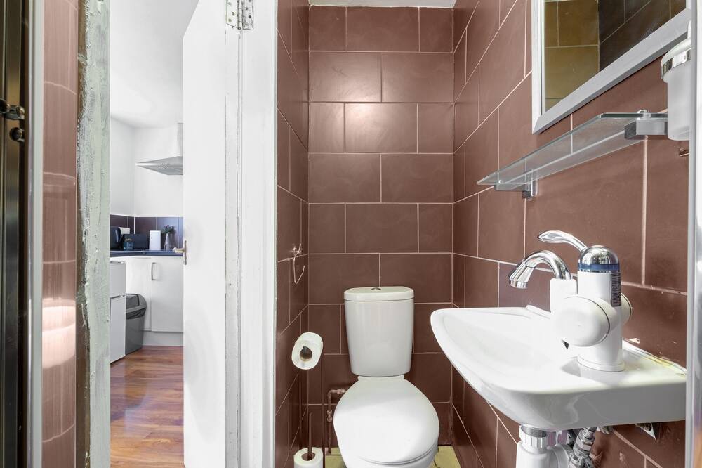 Photo of Bathroom in Norwood Green