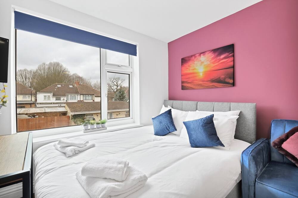 Photo of Bedroom in Norwood Green