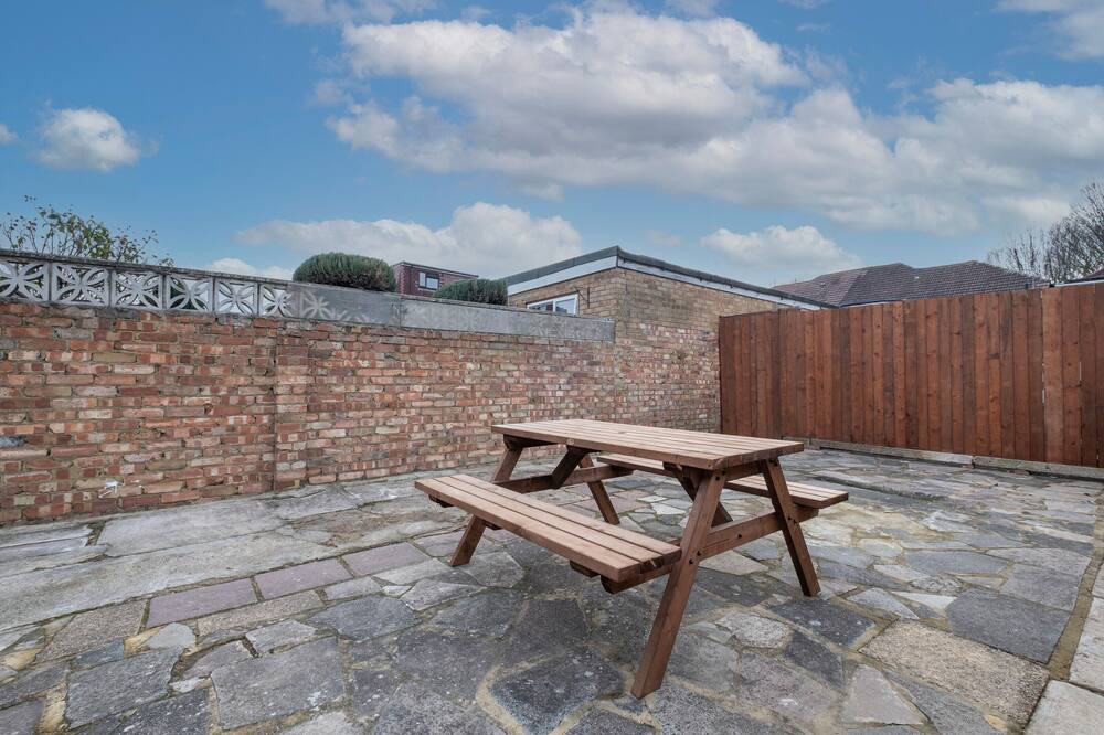 Photo of Patio Balcony in Norwood Green