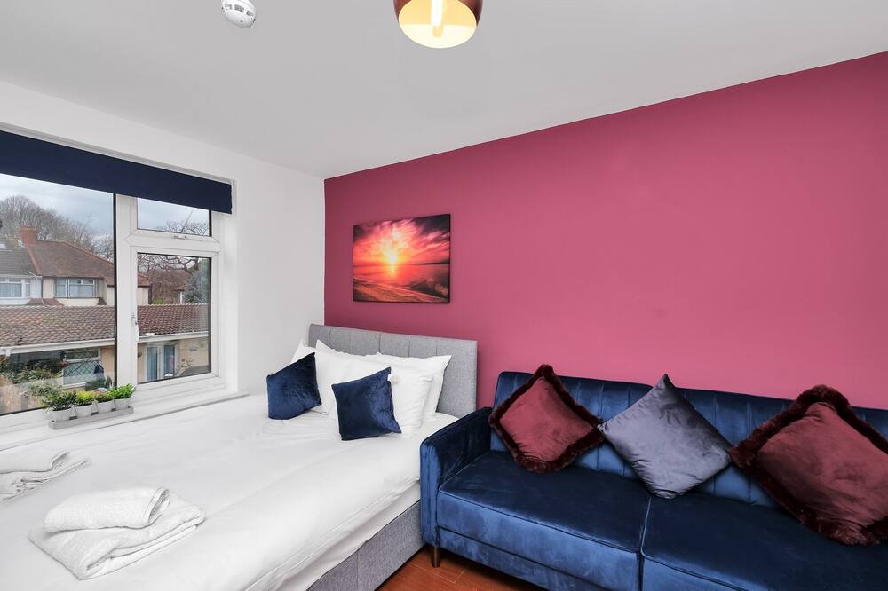 Photo of Bedroom in Norwood Green