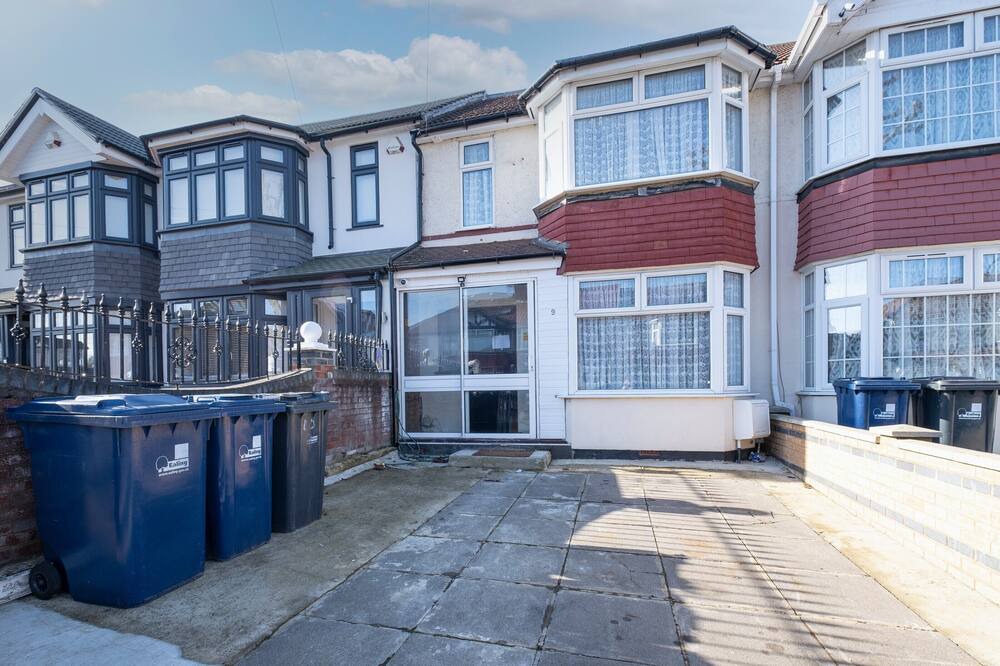 Photo of Others in Norwood Green