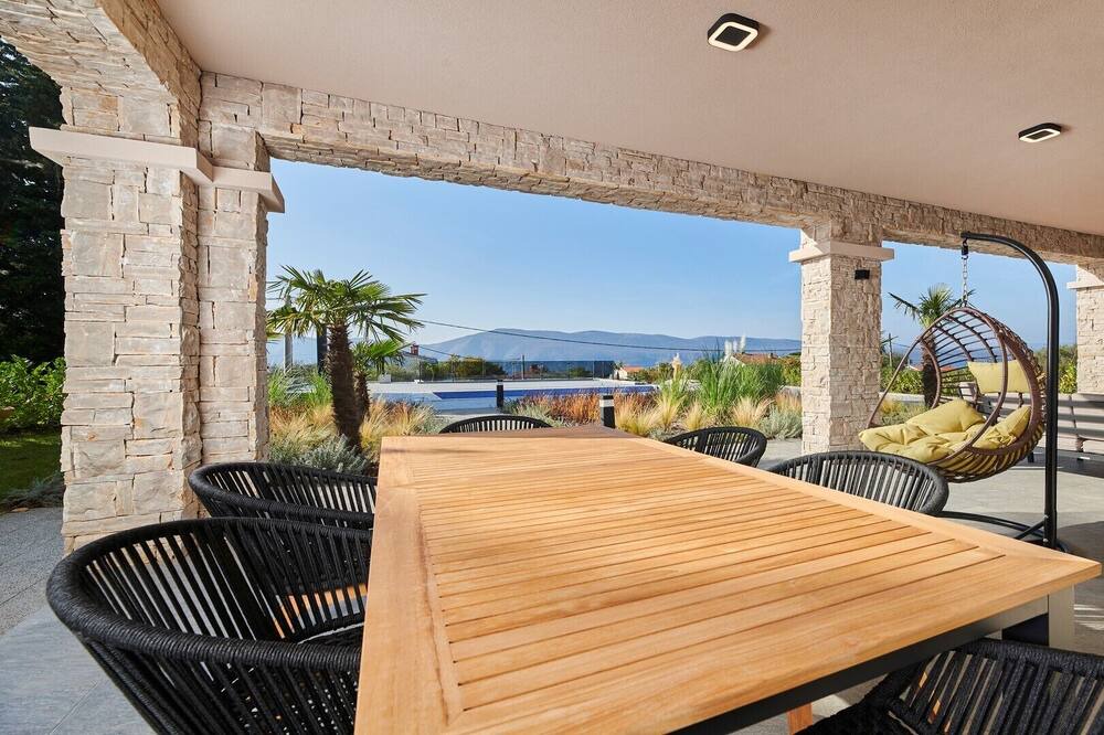 Photo of Patio Balcony in Brzac