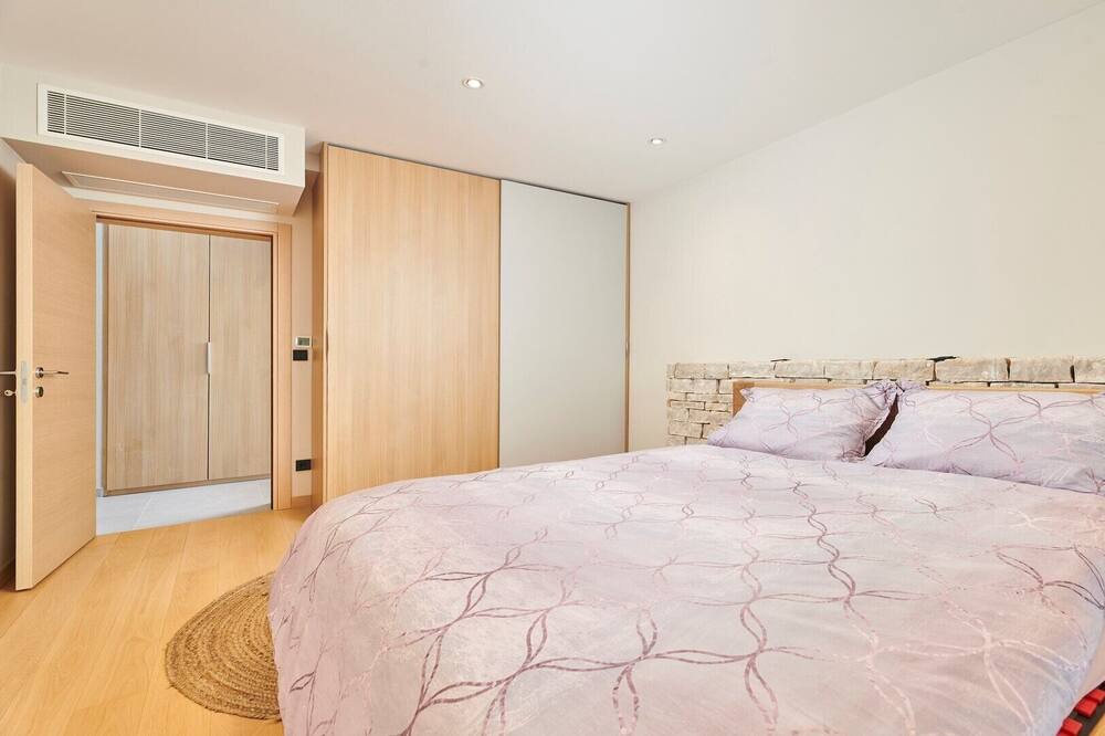 Photo of Bedroom in Brzac