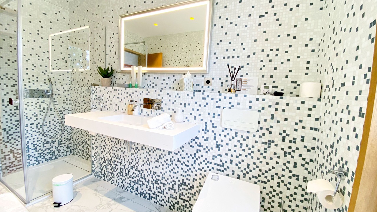 Photo of Bathroom in Robins Bay