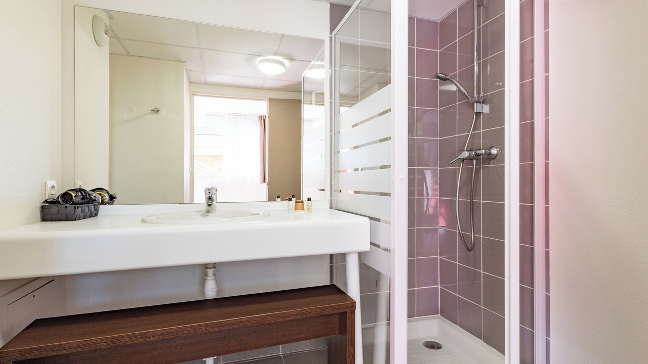 Photo of Bathroom in Roz-sur-Couesnon