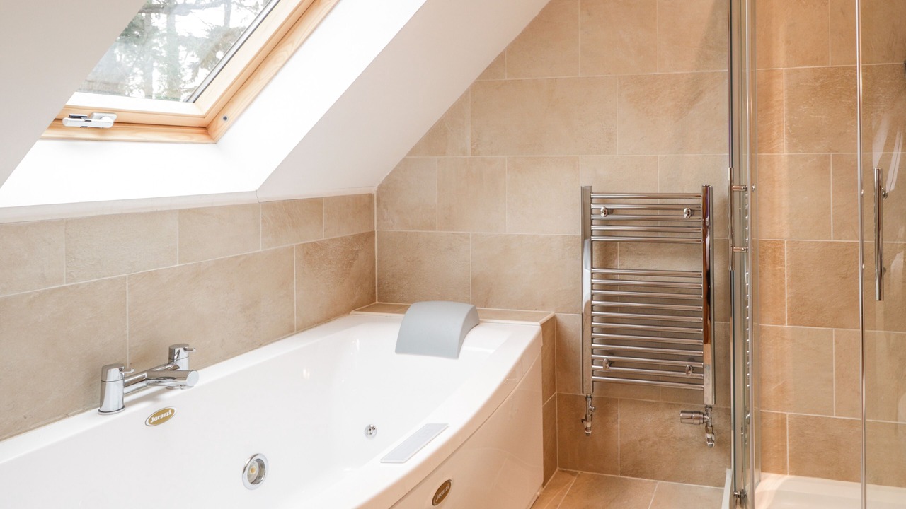 Photo of Bathroom in Elgin