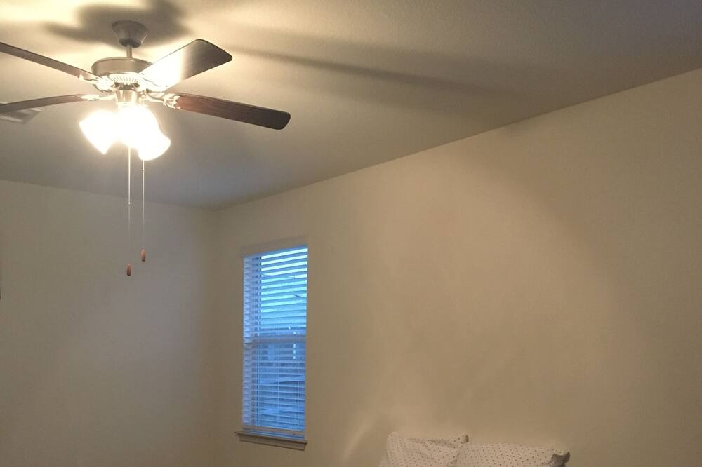 Photo of Bedroom in Pflugerville