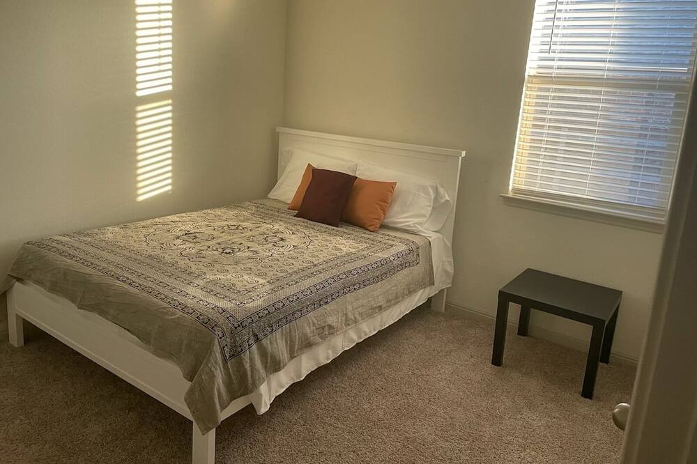Photo of Bedroom in Pflugerville