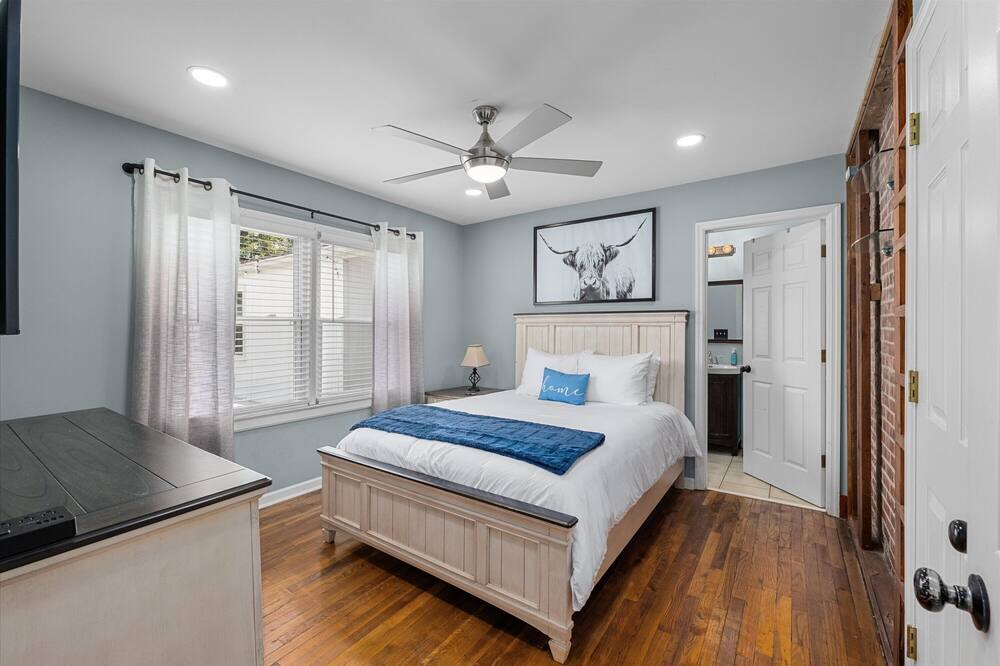 Photo of Bedroom in Harrisburg