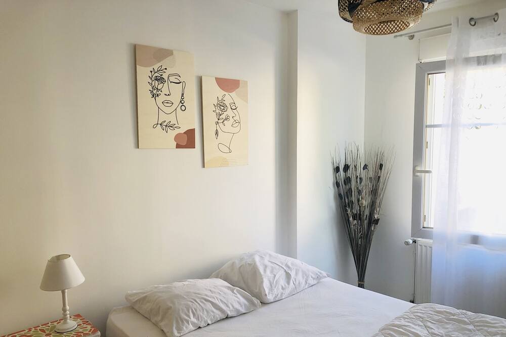 Photo of Bedroom in Cahors