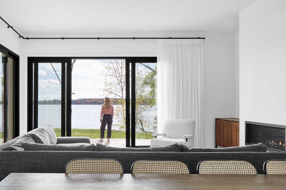 Photo of Livingroom in Waupoos