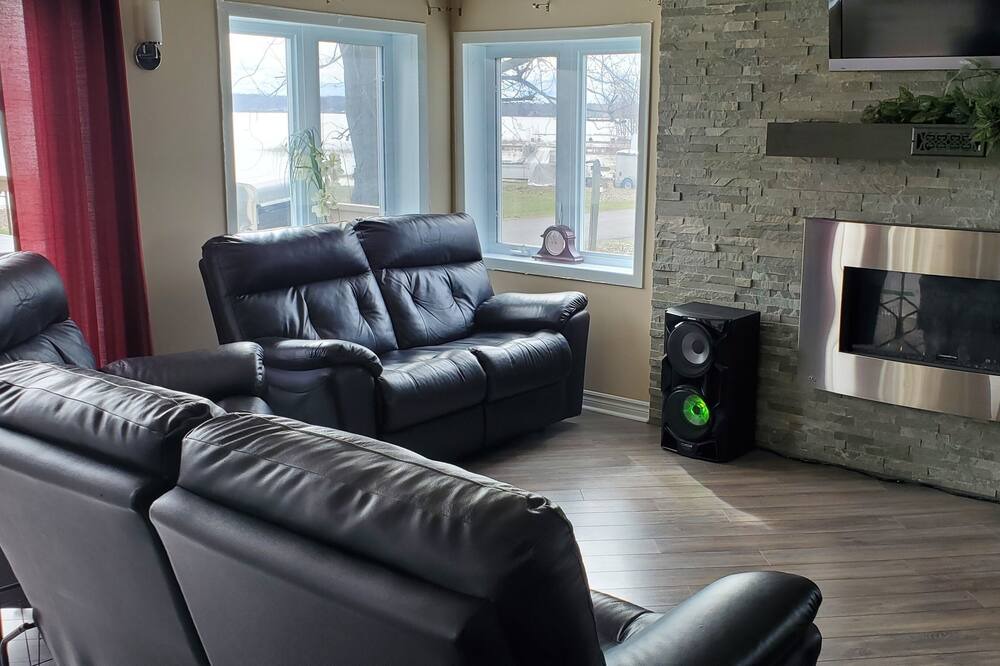 Photo of Livingroom in Grande-Ligne