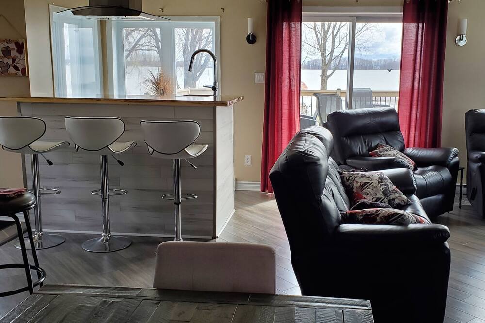 Photo of Livingroom in Grande-Ligne