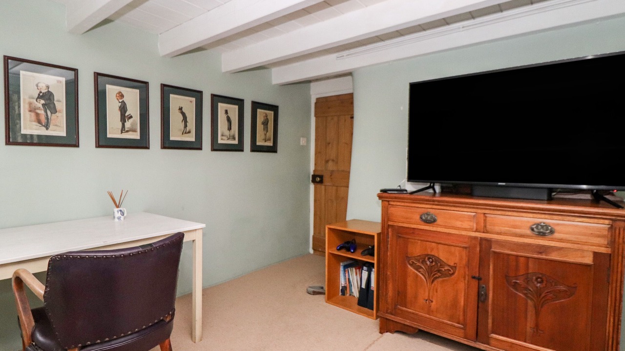 Photo of Others in Trelash