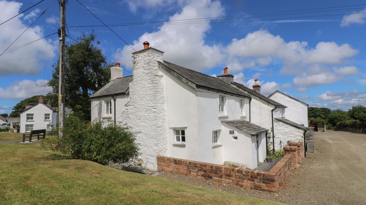 Photo of Others in Trelash