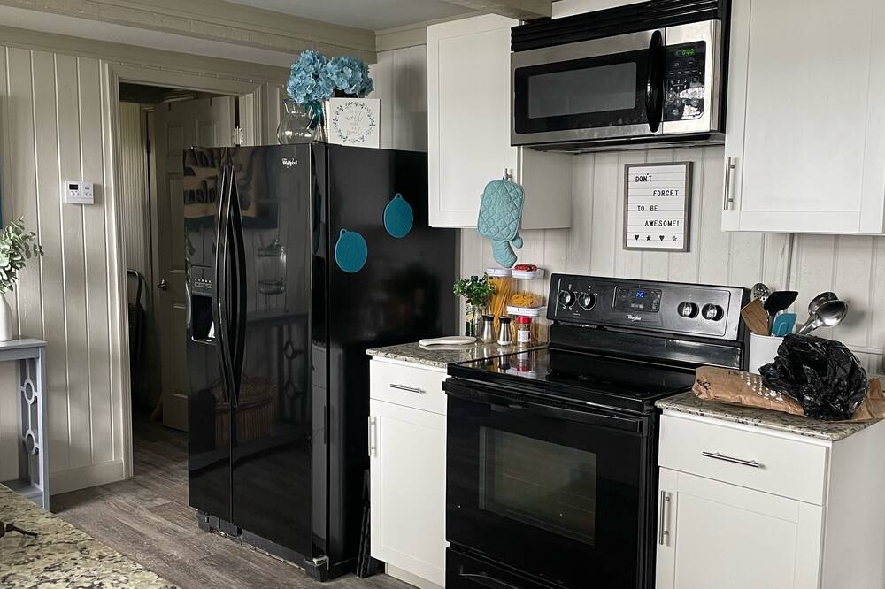 Photo of Kitchen in Pelican