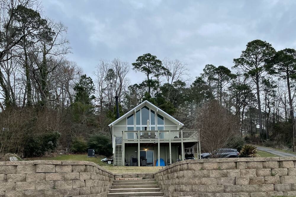 Photo of Outdoor in Pelican