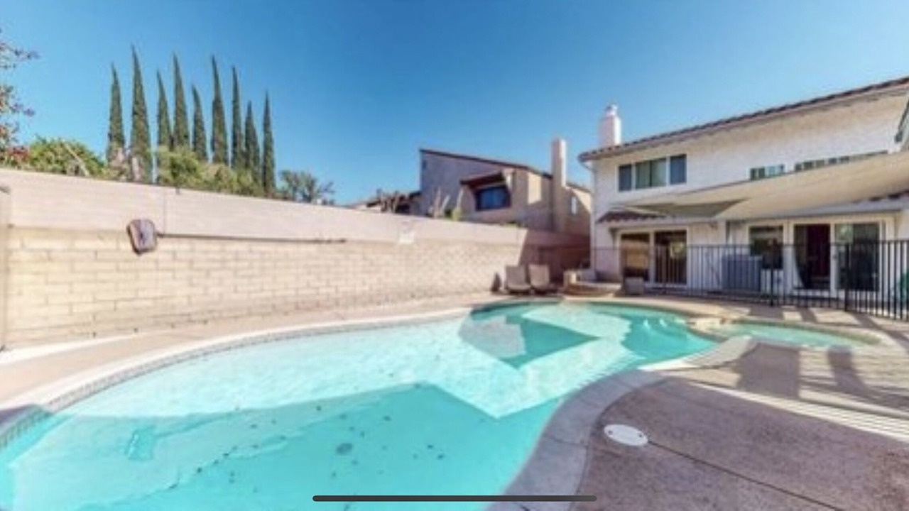 Photo of Outdoor in Canoga Park