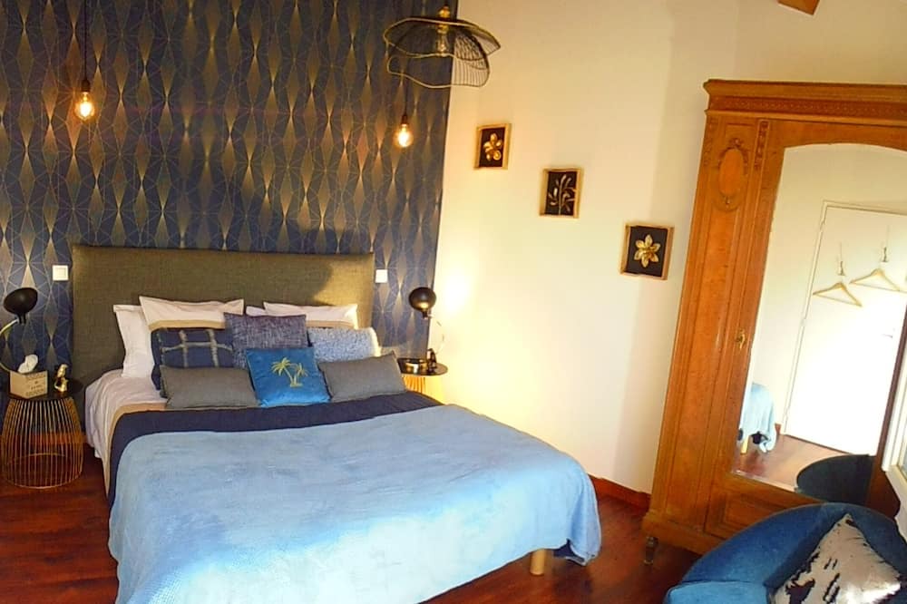 Photo of Bedroom in Sainte-Gemme-la-Plaine