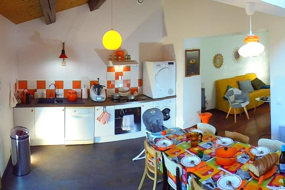 Photo of Kitchen in Sainte-Gemme-la-Plaine
