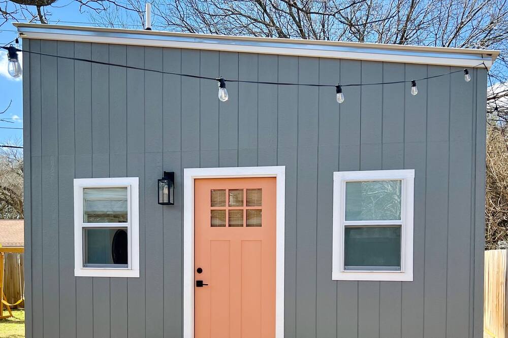 Photo of Outdoor in Georgian Acres