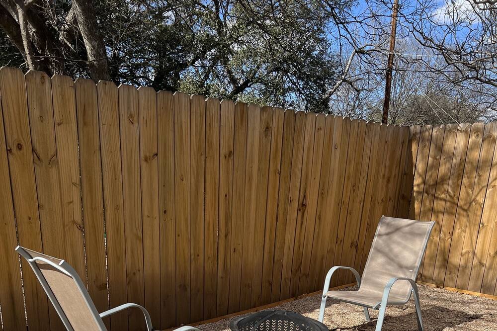 Photo of Patio Balcony in Georgian Acres