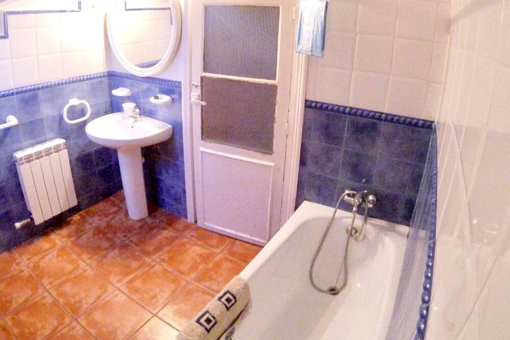 Photo of Bathroom in Logrono Historic Centre