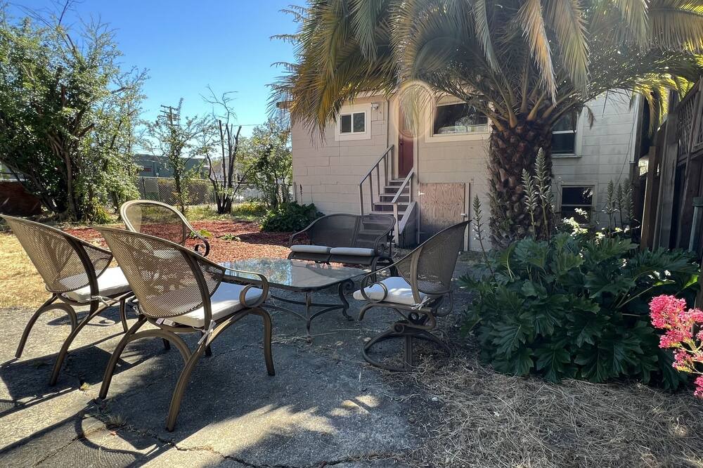 Photo of Outdoor in South Berkeley