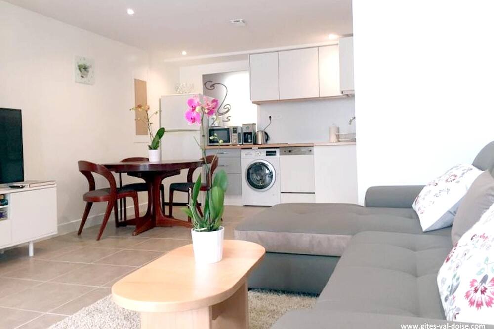 Photo of Livingroom in Argenteuil