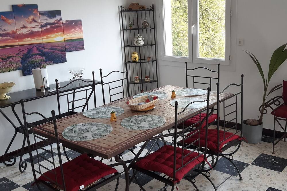Photo of Kitchen in Laudun