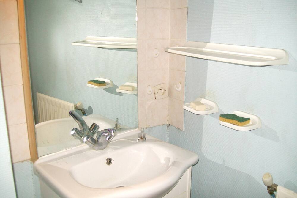Photo of Bathroom in Reffuveille