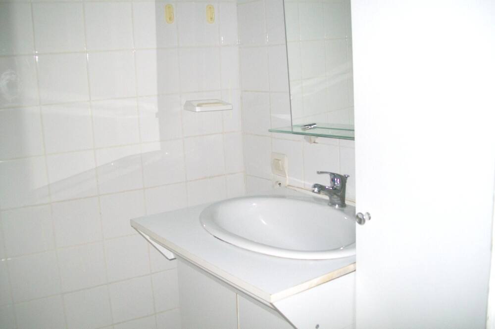 Photo of Bathroom in Reffuveille