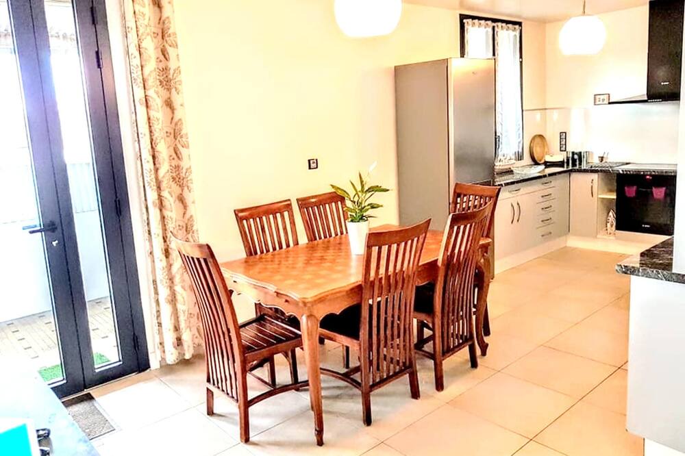 Photo of Livingroom in Argenteuil