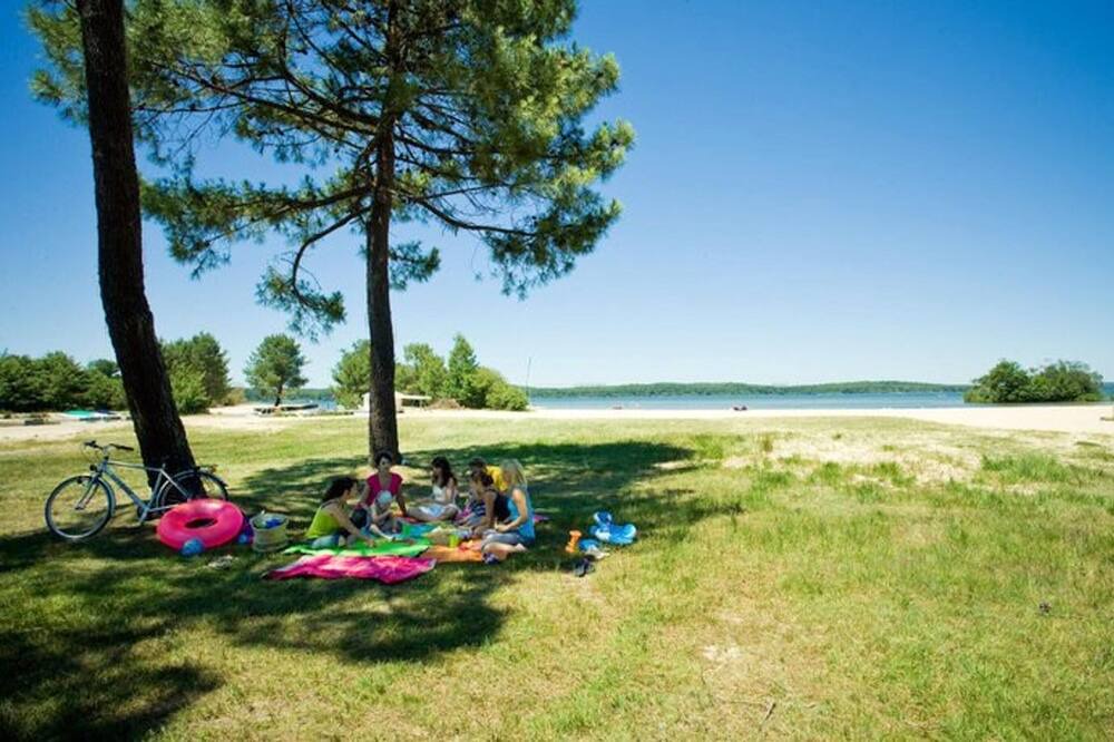 Photo of Outdoor in Gastes