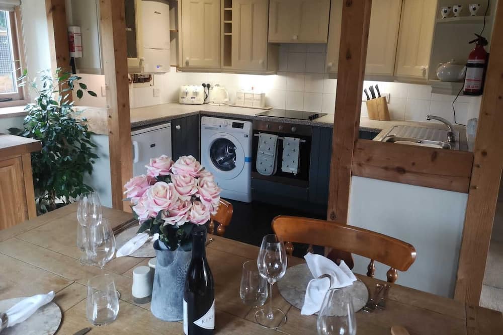 Photo of Kitchen in East Grinstead