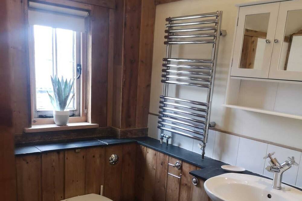 Photo of Bathroom in East Grinstead