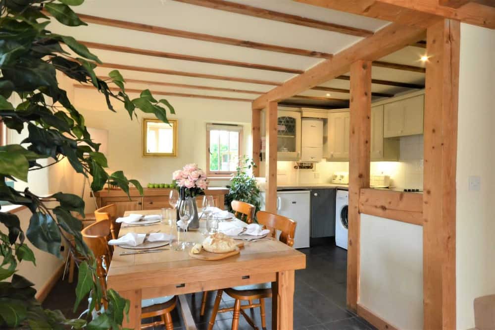 Photo of Kitchen in East Grinstead