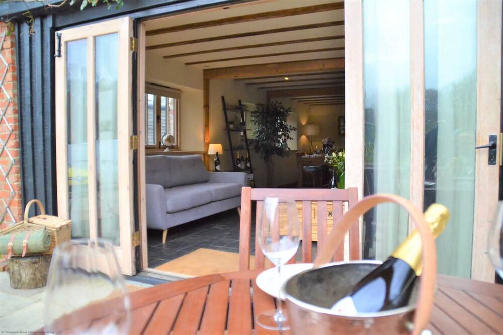 Photo of Patio Balcony in East Grinstead