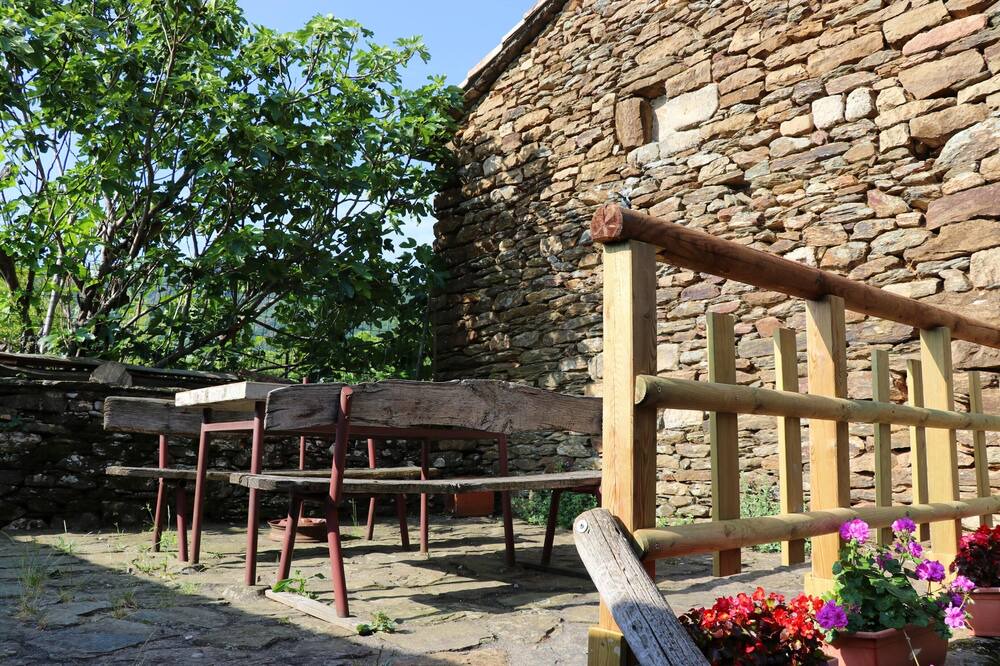 Photo of Outdoor in Gravieres
