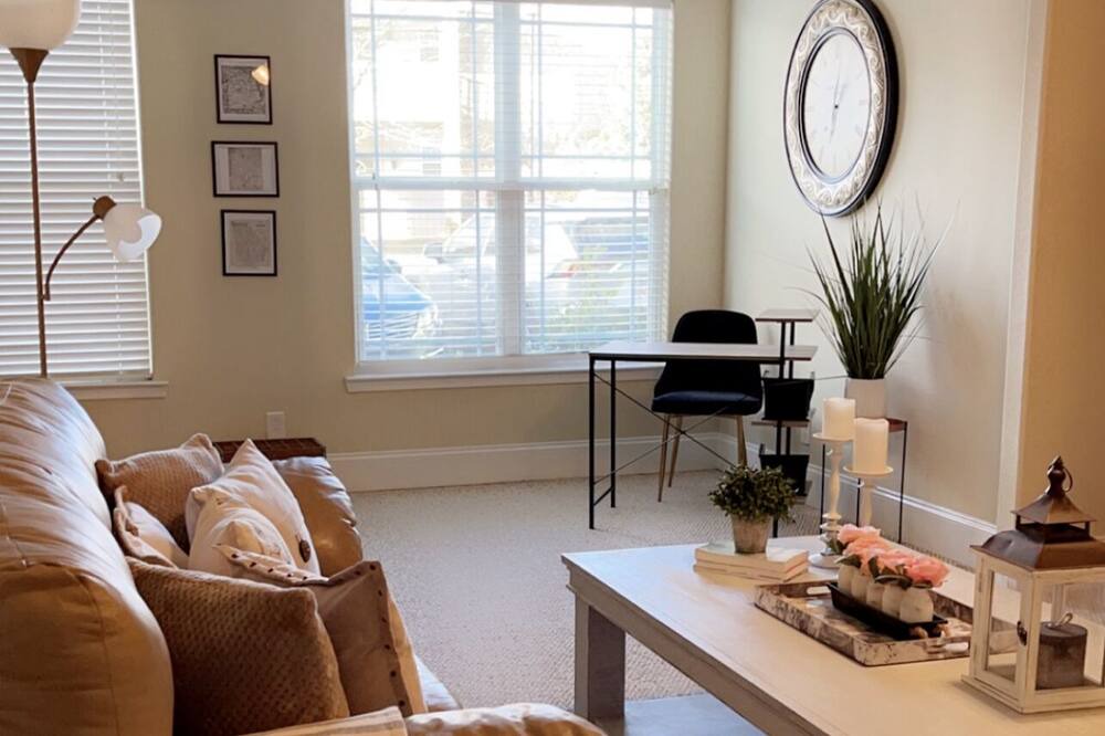 Photo of Livingroom in Warner Robins