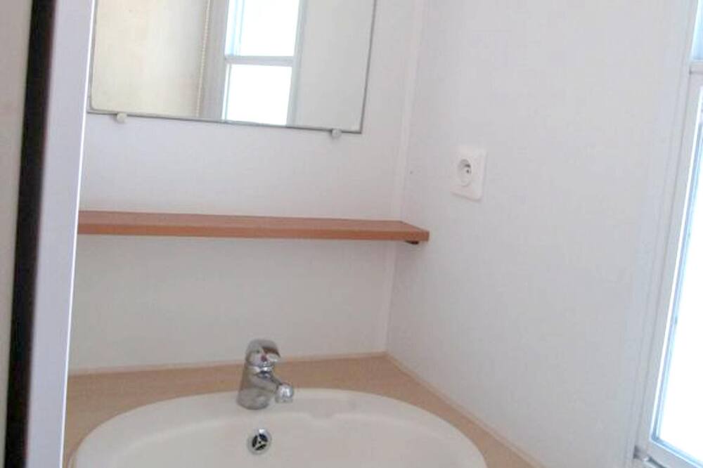 Photo of Bathroom in Beynes