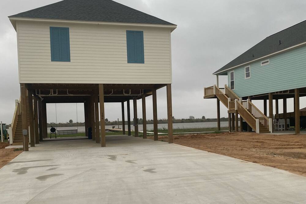 Photo of Others in Hackberry