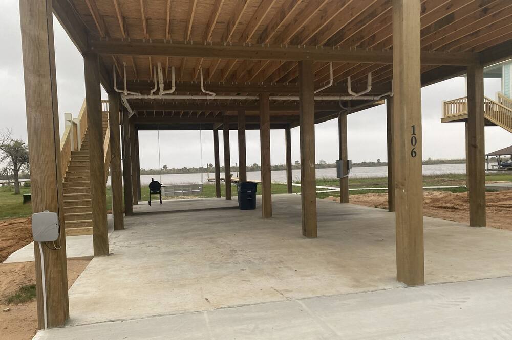 Photo of Outdoor in Hackberry