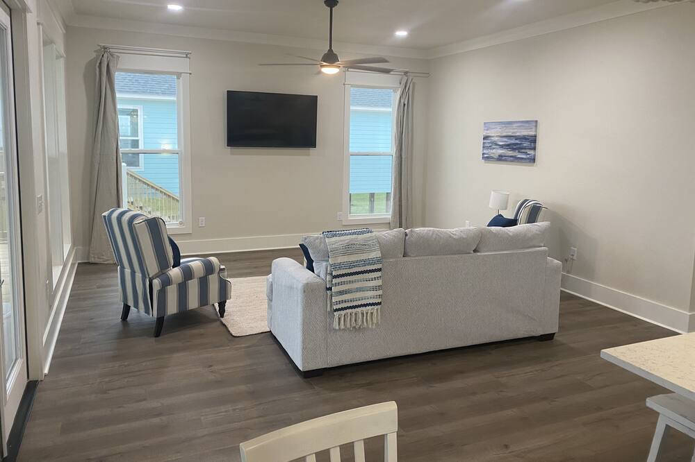 Photo of Livingroom in Hackberry