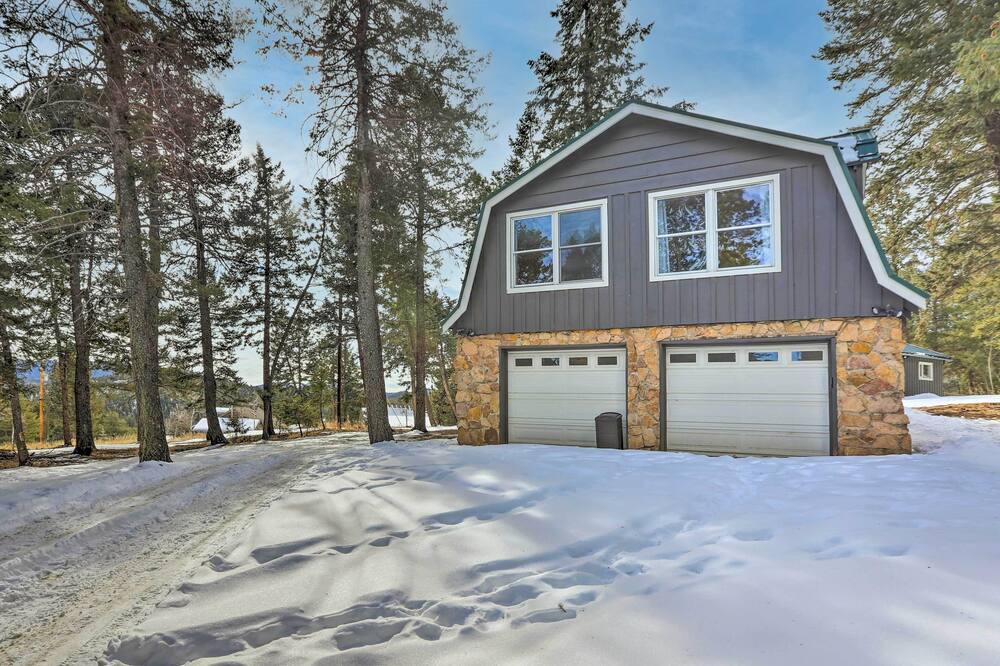 Photo of Outdoor in Evergreen Meadows