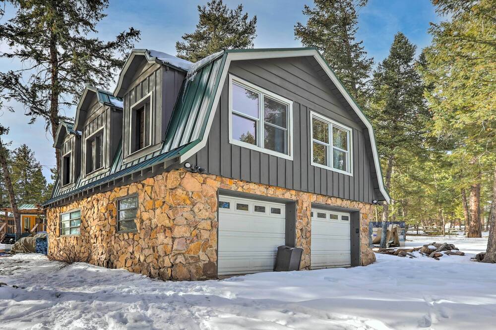 Photo of Outdoor in Evergreen Meadows